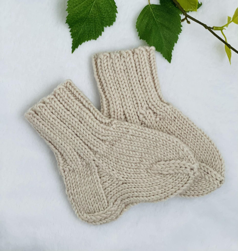 Merino vilnos kojinytės (smėlinės)